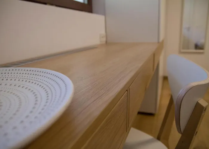 Old Town Designer شقة *